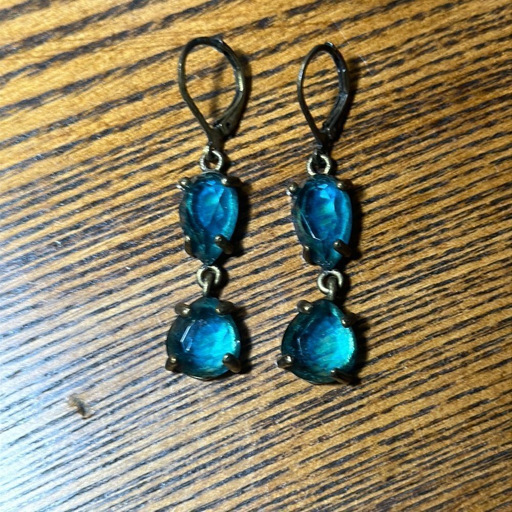 Vintage Brass and Aquamarine Crystal Rhinestone Dangle Earrings